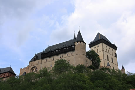 Il castello karlstejn praga foto