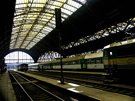 Stazione ferroviaria di praga foto